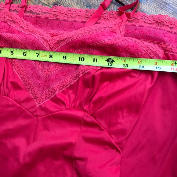 Vintage Slip - Picture 7 of 8